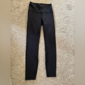 Lululemon wonder train 28 inch